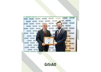 GİSİAD Üye Berat Takdimi