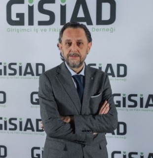Kadir Özay