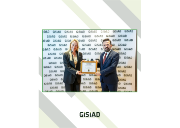 GİSİAD Üye Berat Takdimi