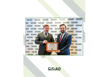 GİSİAD Üye Berat Takdimi